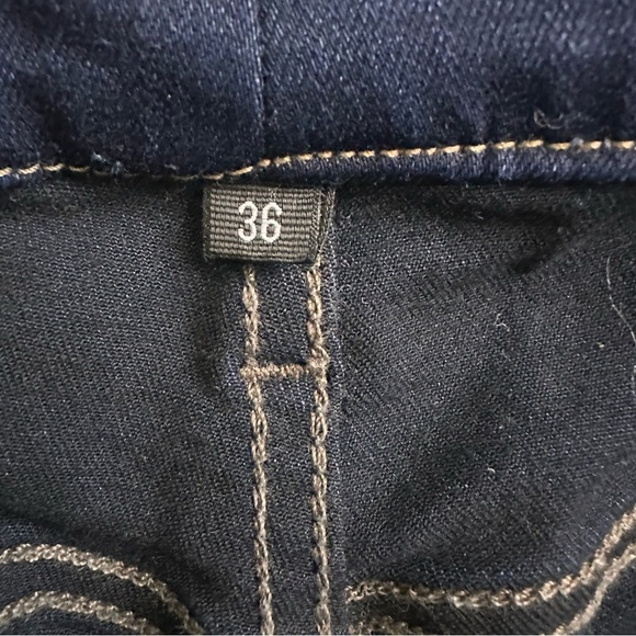 Paige Federal Jeans 36 Dark Wash Slim
Straight Fit Stretch Denim - Picture 12 of 12